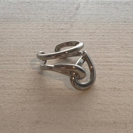 2608RG0831 / Irregular twist double line ring #02（Silver）