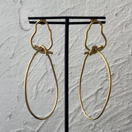 2608PR0853 / Nuance Knot Hoop pierce（Gold）