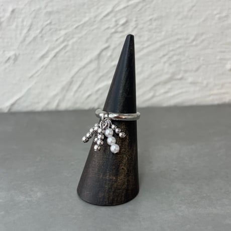 2610RG0852 /  Pearl Beads Charm Ring （Silver）
