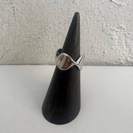 2608RG0822  / Wave volume ring（Silver）