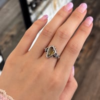 2610RG0854 /  Olive Heart Stone Ring （Silver）