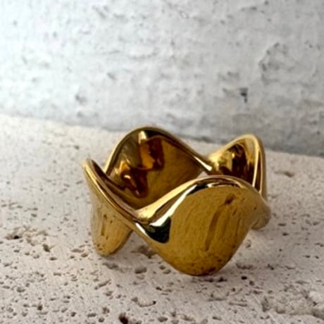 2608RG0822  / Wave volume ring（Gold）