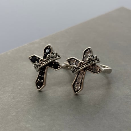 2608RG0832 / Cross & chain design ring （Silver/Black）