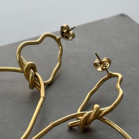 2608PR0853 / Nuance Knot Hoop pierce（Gold）