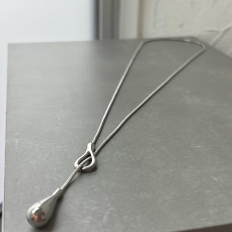 2609NC0405 / Heart motif drop Y-Necklace（Silver）