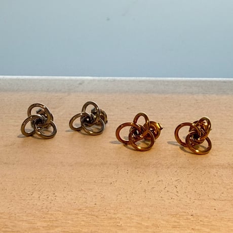 2607PR0849 / Twist Circle Connect pierce（Gold）