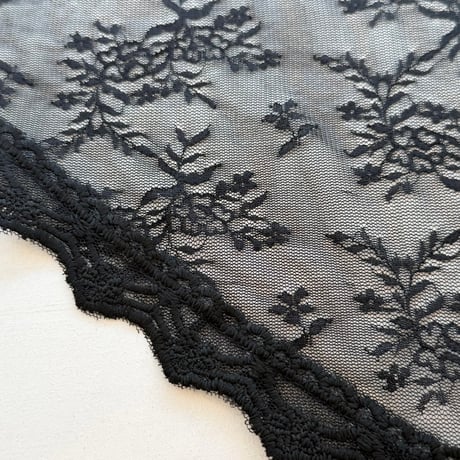 2608GS075(S) / Sheer Lace Scarf (Flower/Black)