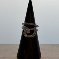 2608RG0831 / Irregular twist double line ring #02（Silver）