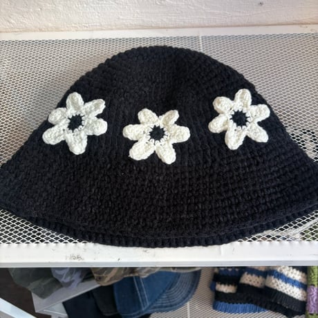 2609HW076(S)  / Floral Knit Bucket Hat（Black）
