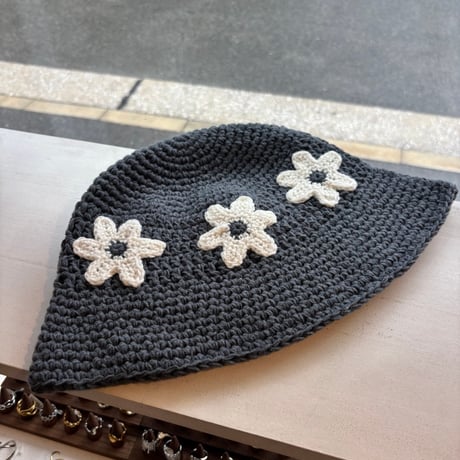 2609HW076(S)  / Floral Knit Bucket Hat（Gray）