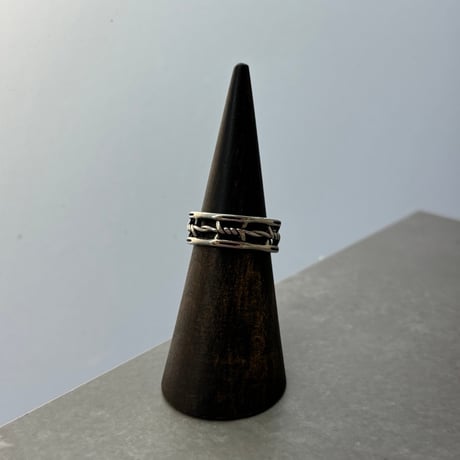 2610RG0846 / Barbed Wire Open  ring （Silver）