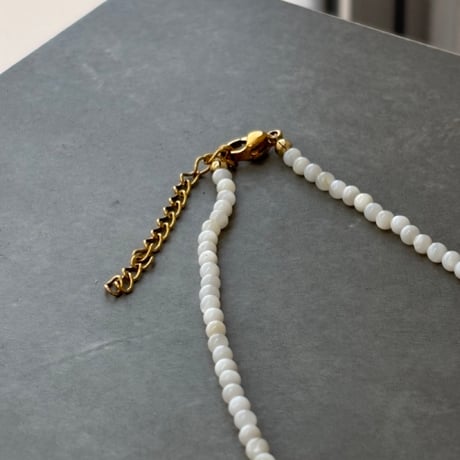 2607NC0403 / Daisy white beads Necklace（White）