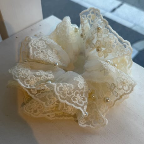 2607HA0096(S)/ Lace Pearl Volume Chouchou（White）