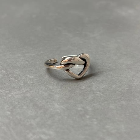 2411RG0543#B / Heart twist ring（Silver）
