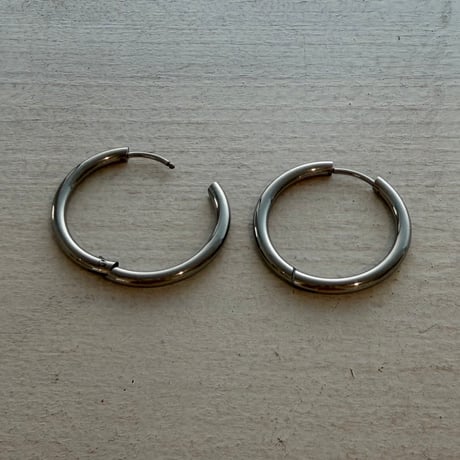 2608PR0852 / Stainless hoop pierce（ID25mm/T2mm） /（Silver）