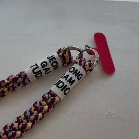 2608GS074(S)/ Multicolored Smartphone Strap (Red)