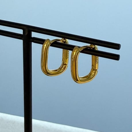2608PR0857 / Mini oval hoop Pierce（Gold）