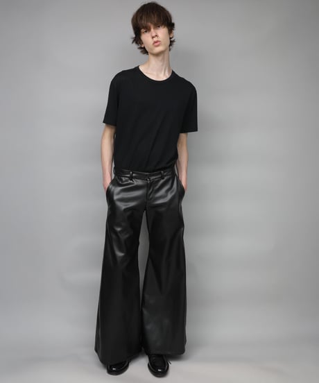 SYNTHETIC LEATHER WIDE FLAIR PANTS/BLACK