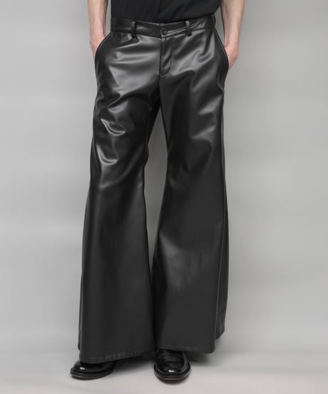 SYNTHETIC LEATHER WIDE FLAIR PANTS/BLACK