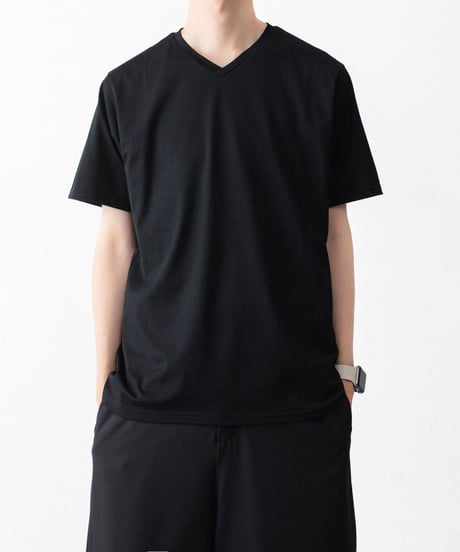 V NECK T-SHIRTS