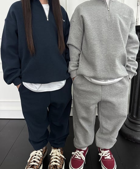 【OUR】【予約商品】half zip set up【90cm-160cm】