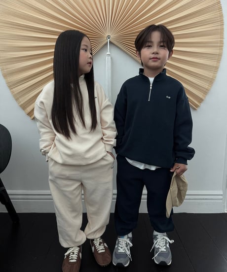 【OUR】【予約商品】half zip set up【90cm-160cm】