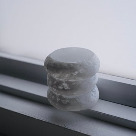 glass object - white -