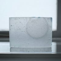 glass object   - white -