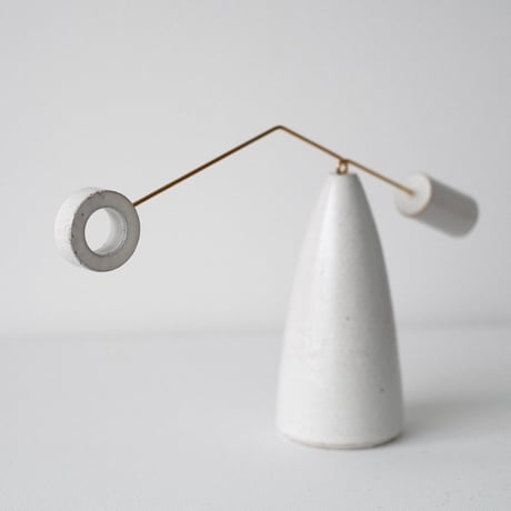 yajirobe - white, circle, bent -