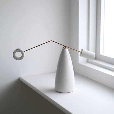 yajirobe - white, circle, bent -