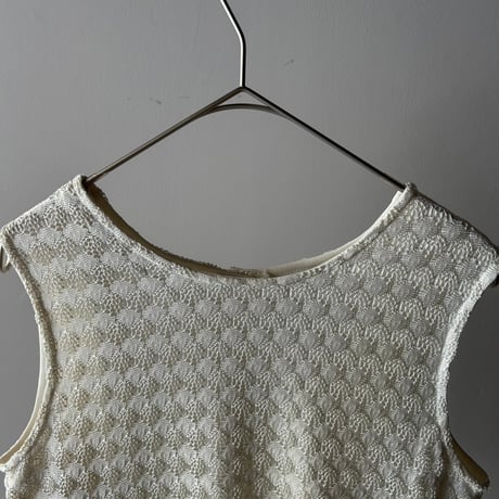 Back button design lace vest