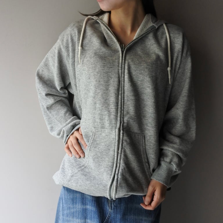 パーカー（zip up hoodie “gray”）