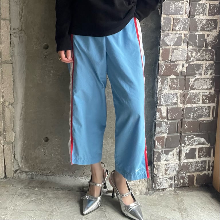 NIKE cropped line pants