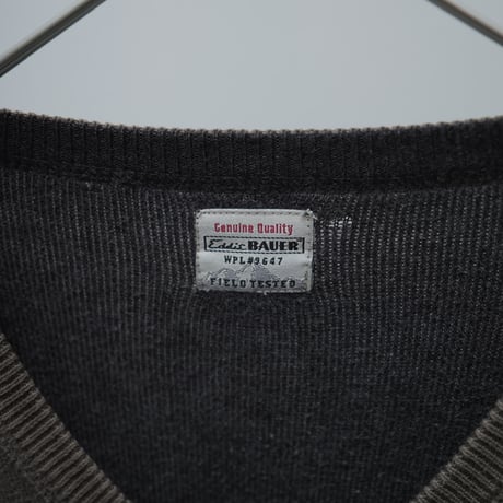 90s Eddie bauer v-neck knit sweater