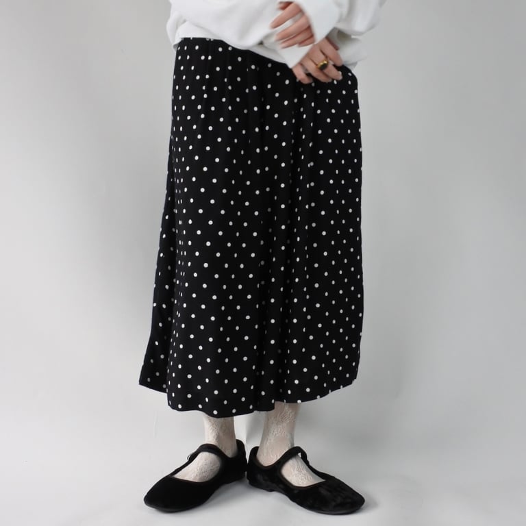 ~90’s dot pattern cropped pants