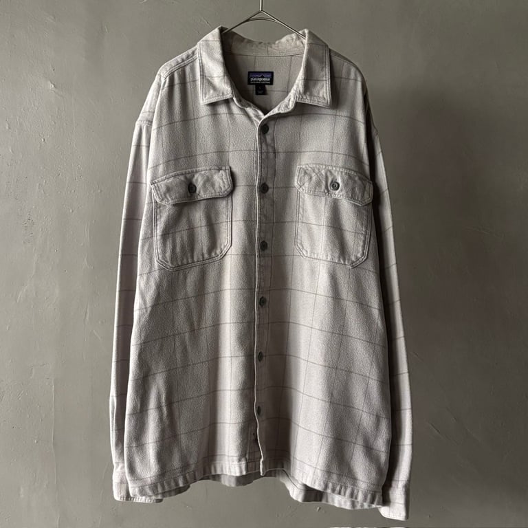 2017 Patagonia fjord flannel shirt “Crafted plaid:tailored grey”