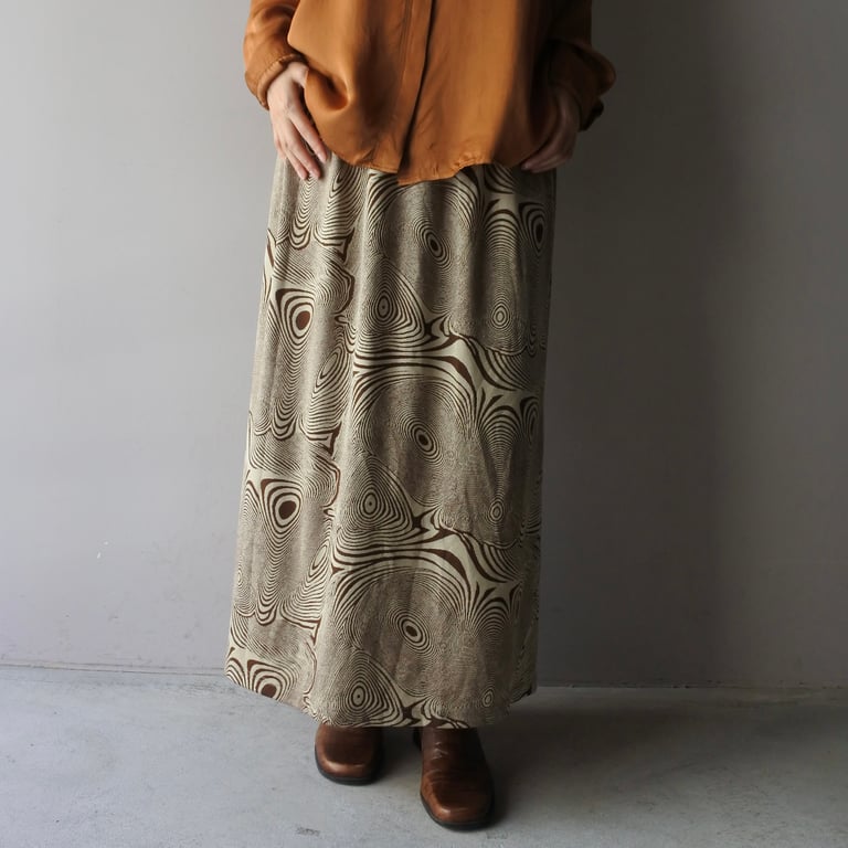 total patterned long skirt