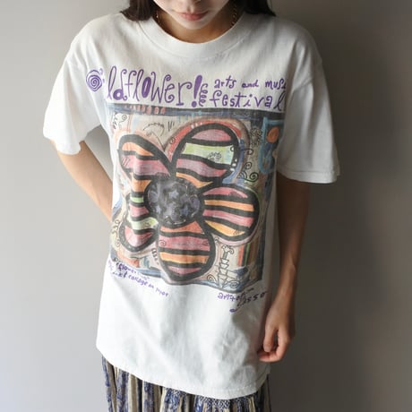 flower art print tee