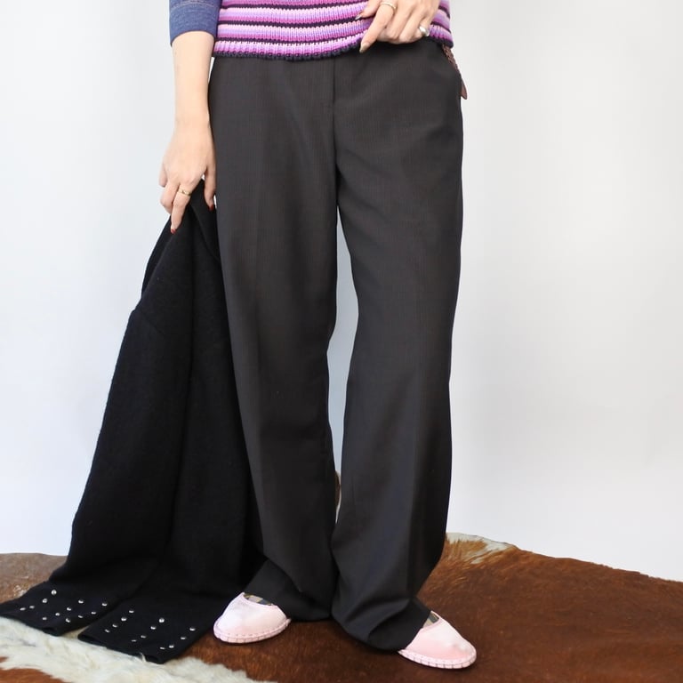 スラックス（Striped straight slacks）