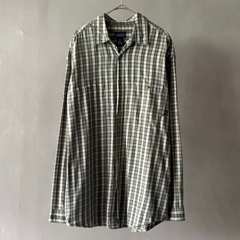 1995 Patagonia light weight flannel shirt