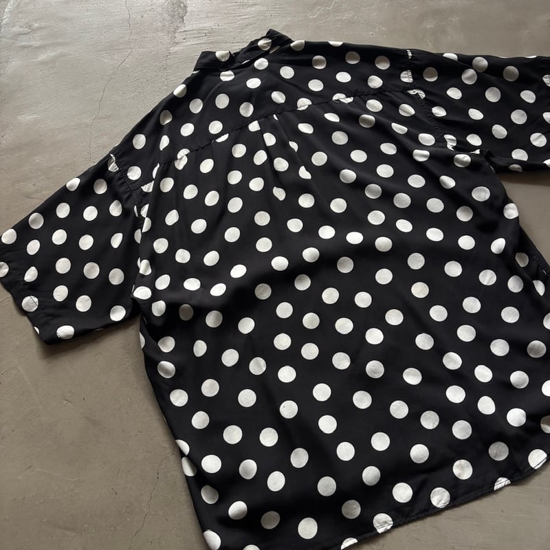 90s Perry ellis rayon dot shirt “made in USA” |