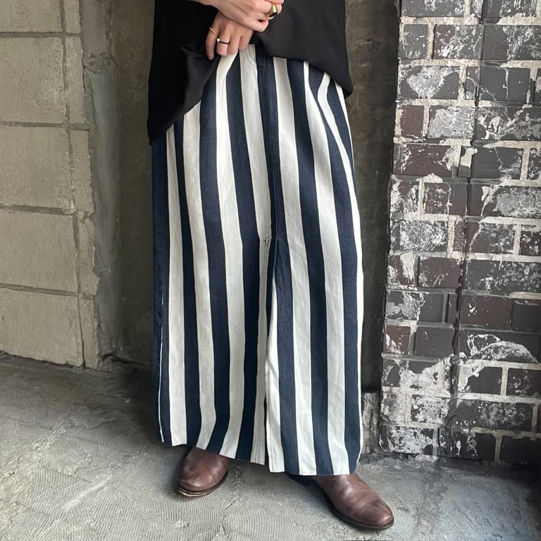 striped front slit long skirt