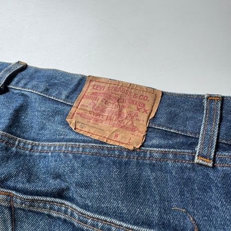90s Levi’s 501 denim pants