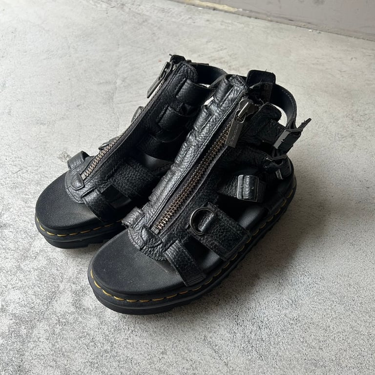 Dr.Martens Olson leather sandal