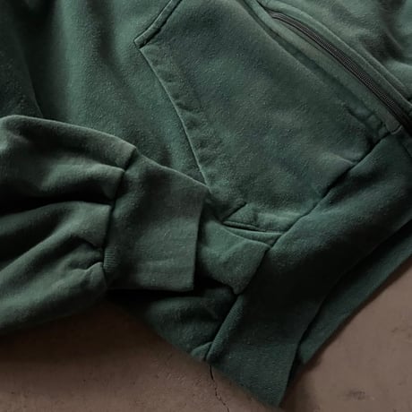 zip-up sweat hoodie “made in ROMANIA”
