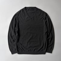 W.H.BELK v-neck cashmere knit