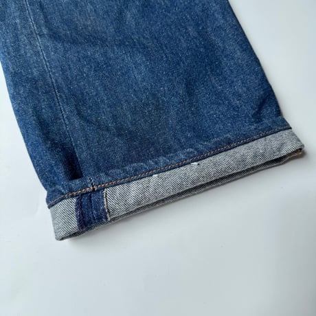 90s Levi’s 501 denim pants