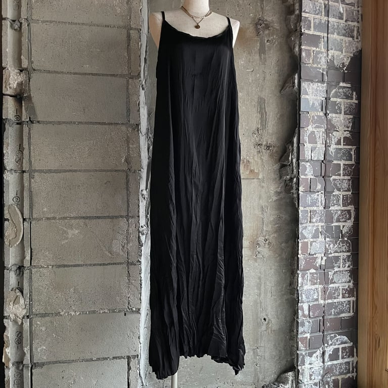 random pleats camisole long one-piece