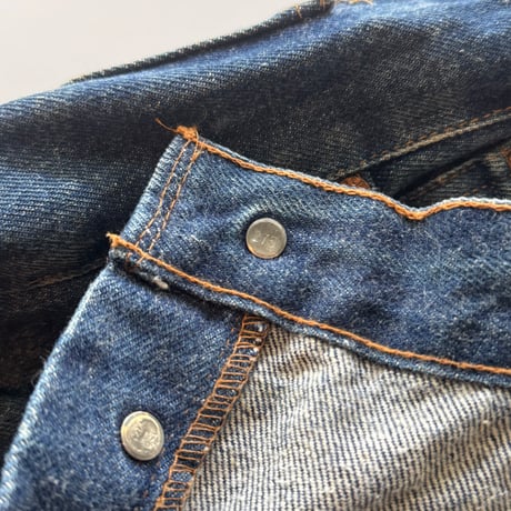 90s Levi’s 501 denim pants