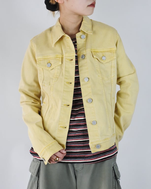 ギャップ デニムジャケット（GAP denim trucker jacket）